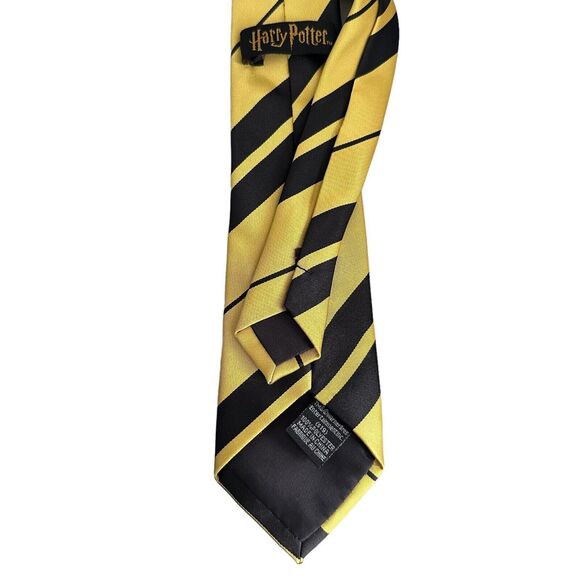 Harry Potter Hufflepuff Necktie Tie Yellow Black Cosplay Magic Mythical 47" - Picture 3 of 4